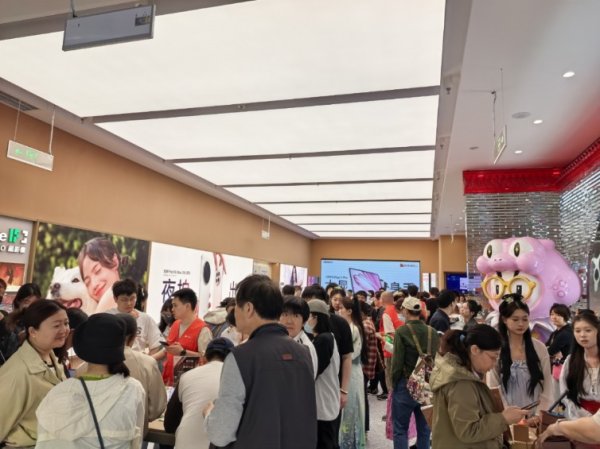配资网查询 “开业当天卖出几十台” 以旧换新提振消费活力